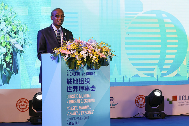 president_parks_tau_0